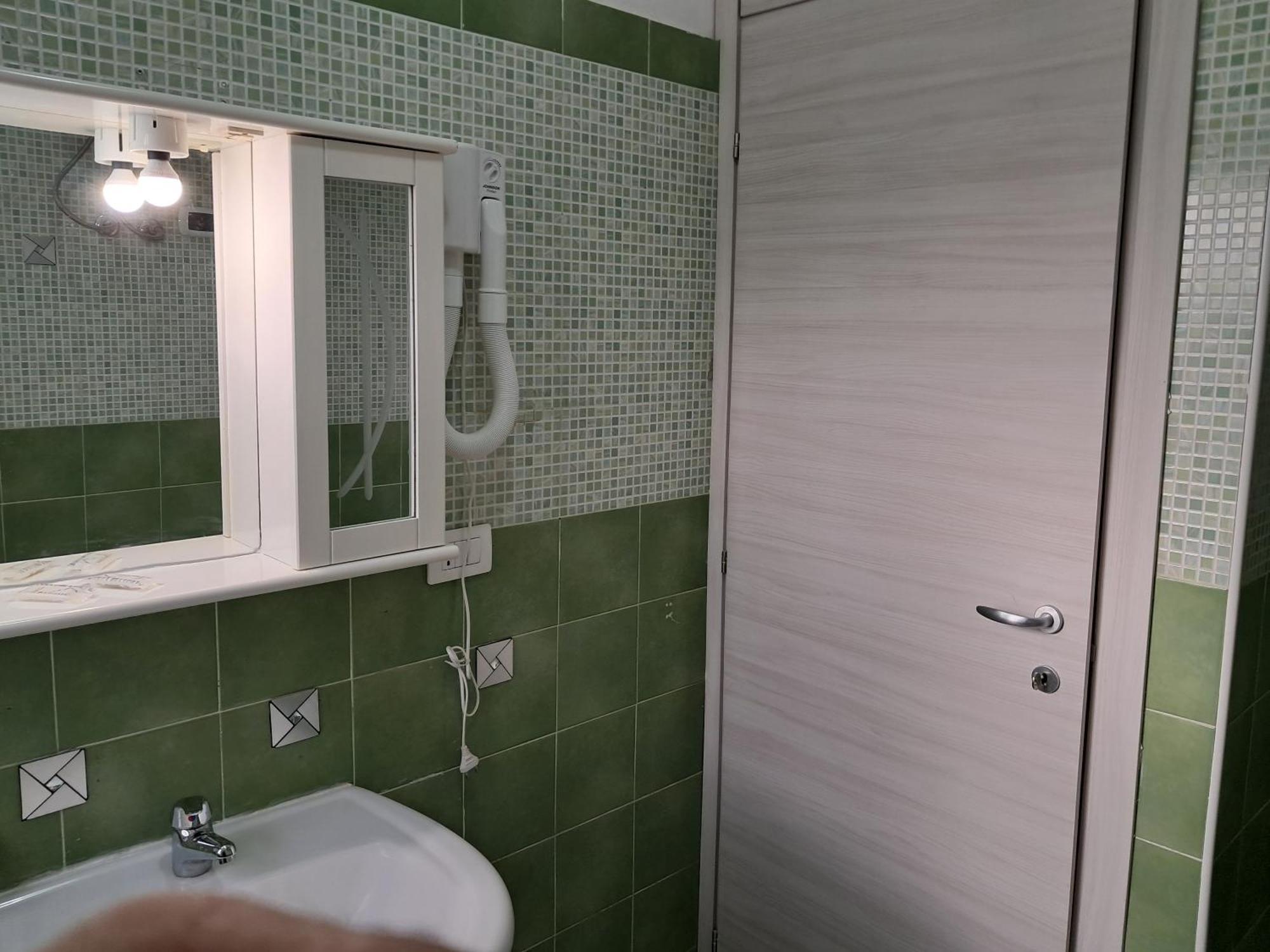 Levante Rooms Scalea Exterior foto